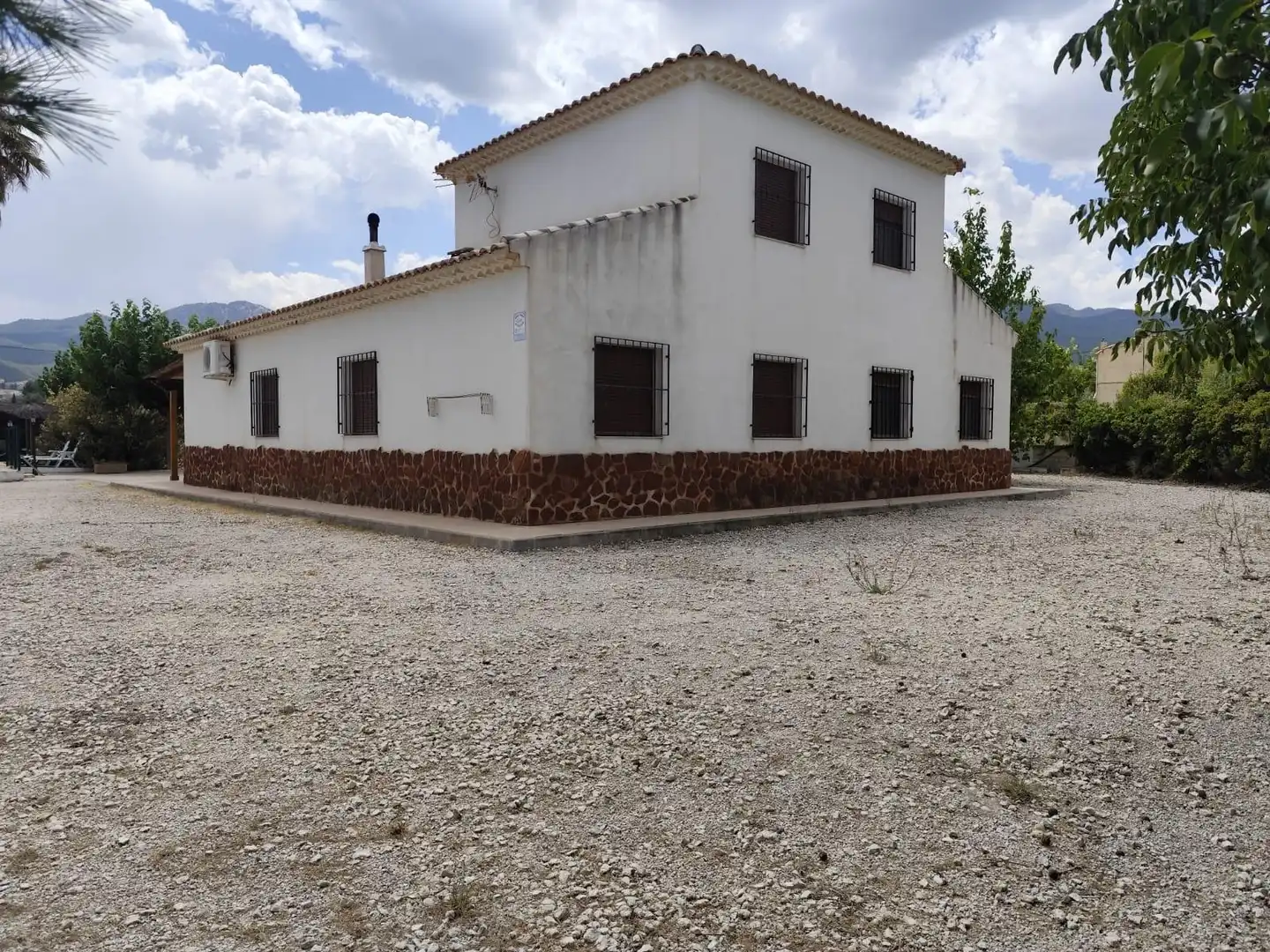 House with pool for sale in Moratalla