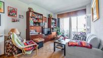 Living room of Flat for sale in  Madrid Capital  with Heating, Parquet flooring and Terrace