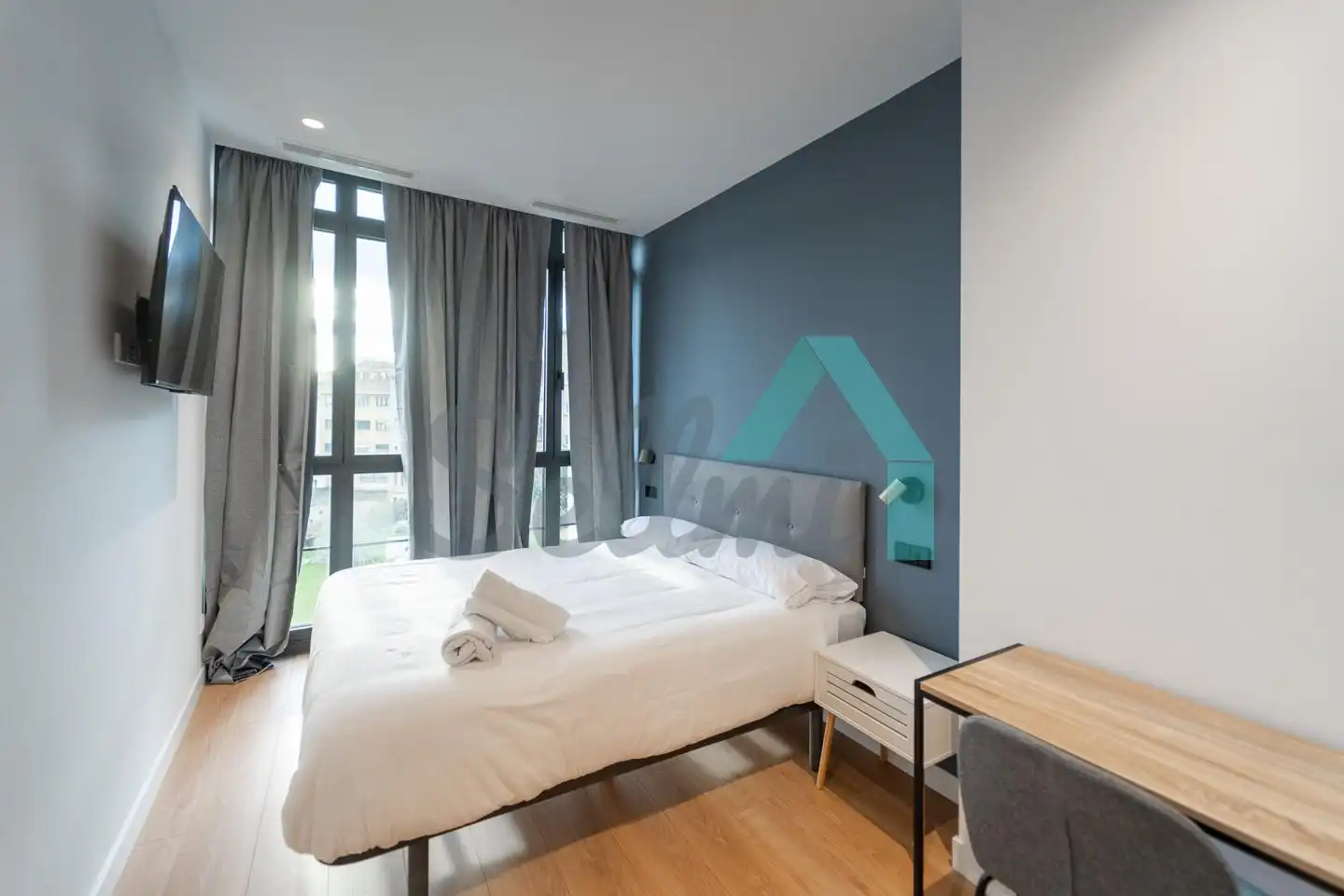 Schlafzimmer von Wohnung zur untervermieten in Oviedo  mit Klimaanlage, Heizung und Privatgarten