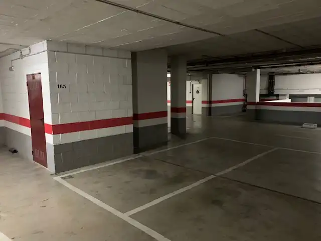 Parking of Flat for rent in Málaga  with Air Conditioner, Heating and Parquet flooring