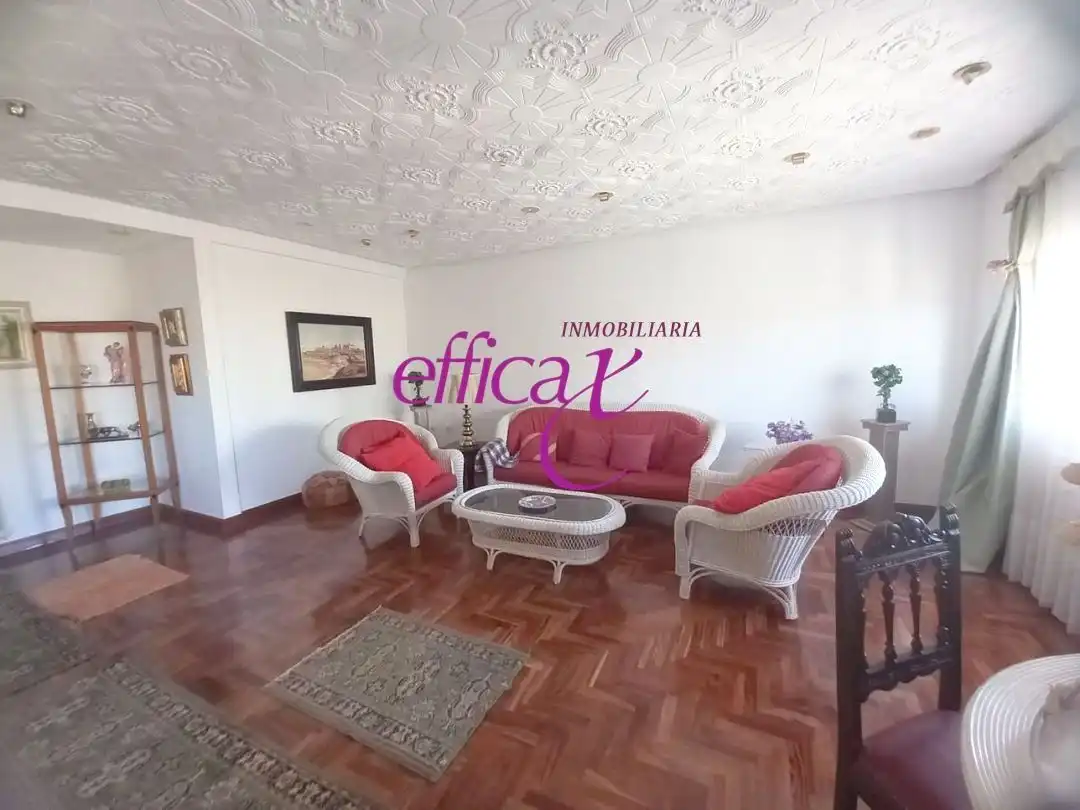 Sala de estar de Piso en venta en Torrijos con Calefacción y Terraza