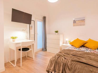 Bedroom of Flat to share in  Valencia Capital  with Furnished, Washing machine and TV