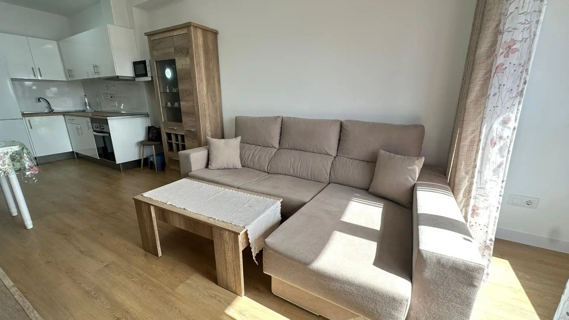 Living room of Flat for rent in Santa Lucía de Tirajana  with Parquet flooring