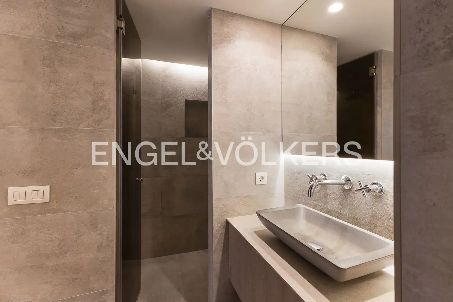 Baño de Piso de alquiler en Camins al Grau