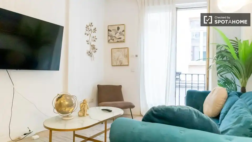 Wohnung mit Terrasse zur Miete in Centro, imagen 2