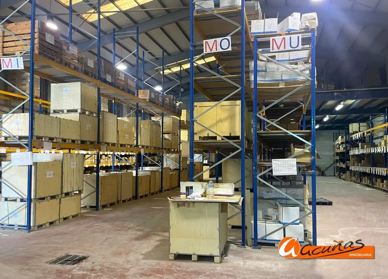 Nau industrial en venda a Mollina