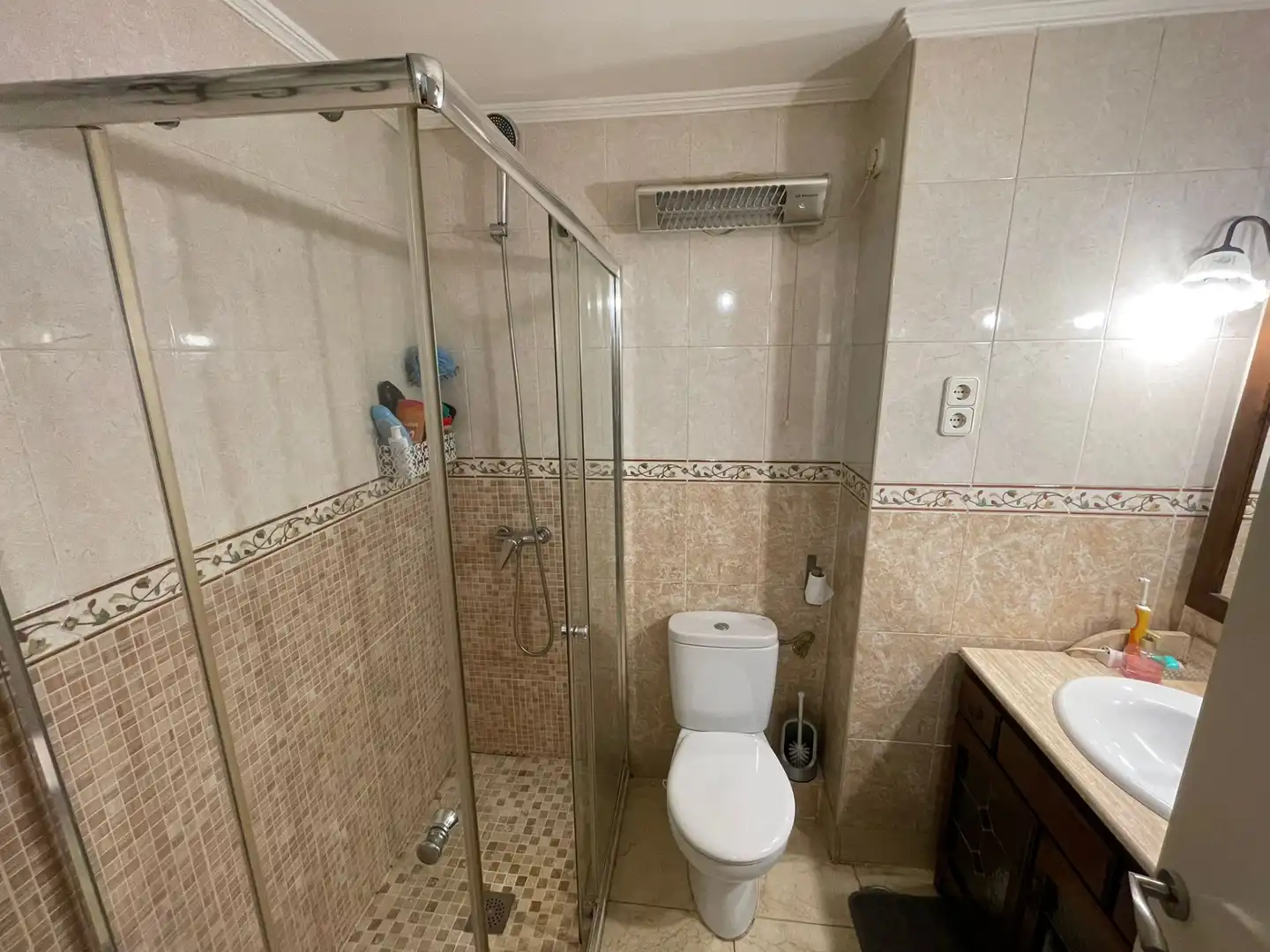 Bathroom of Flat for sale in Alcalá de Henares  with Air Conditioner, Heating and Terrace