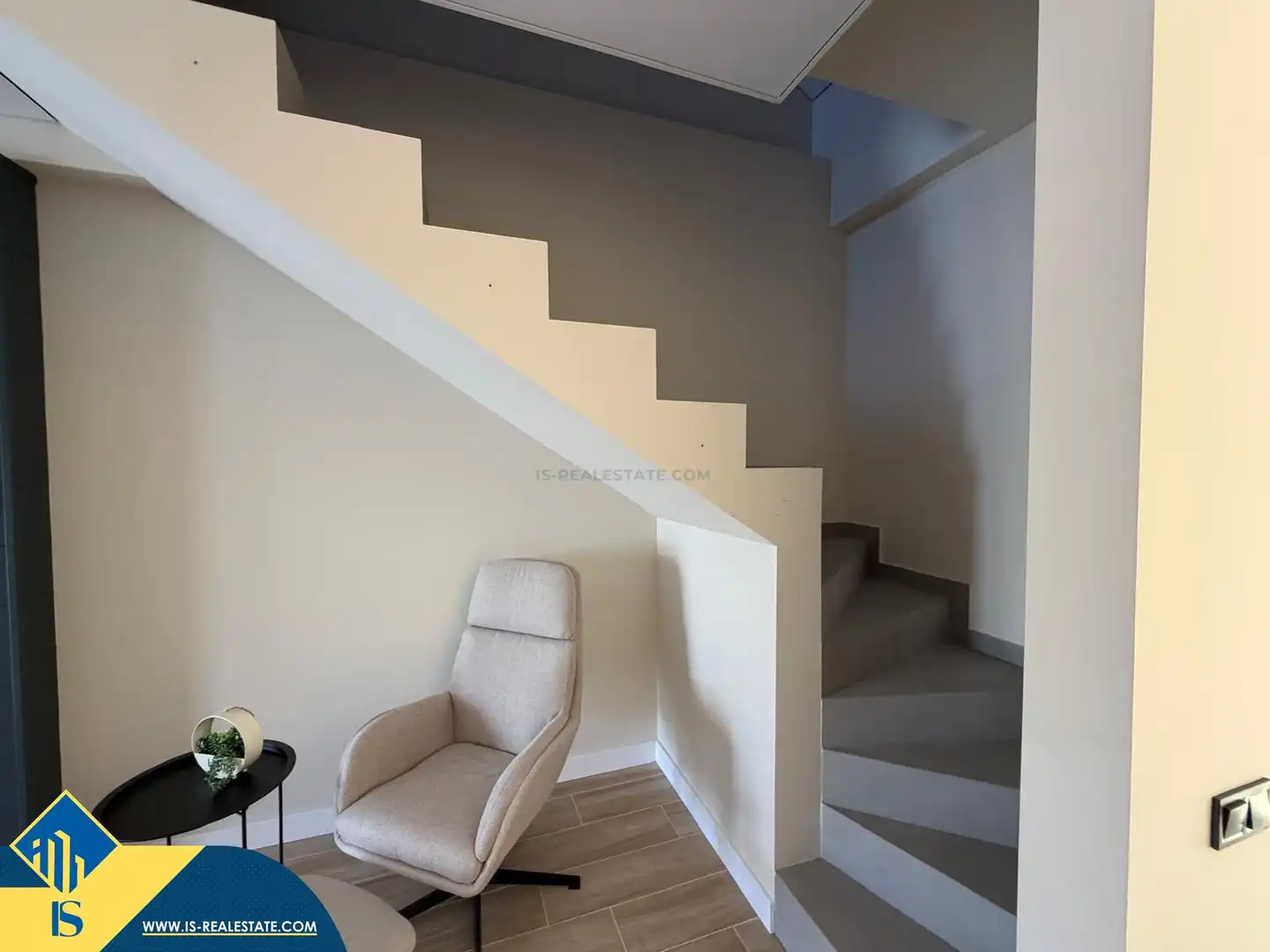 Maisonette zum Verkauf in Torrevieja mit Terrasse, Möbliert und Gemeinschaftspool
