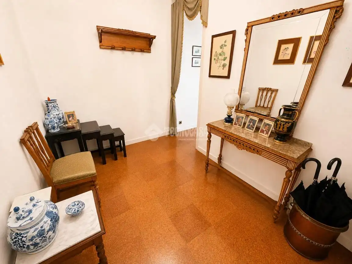 Piso en venta en Barcelona con Calefacción y Terraza
