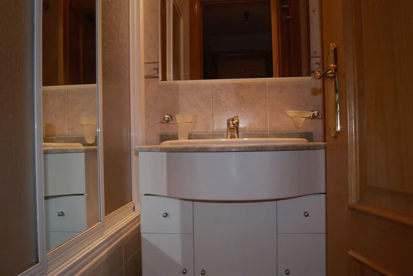 Baño de Piso de alquiler en Ávila con Calefacción y Amueblado