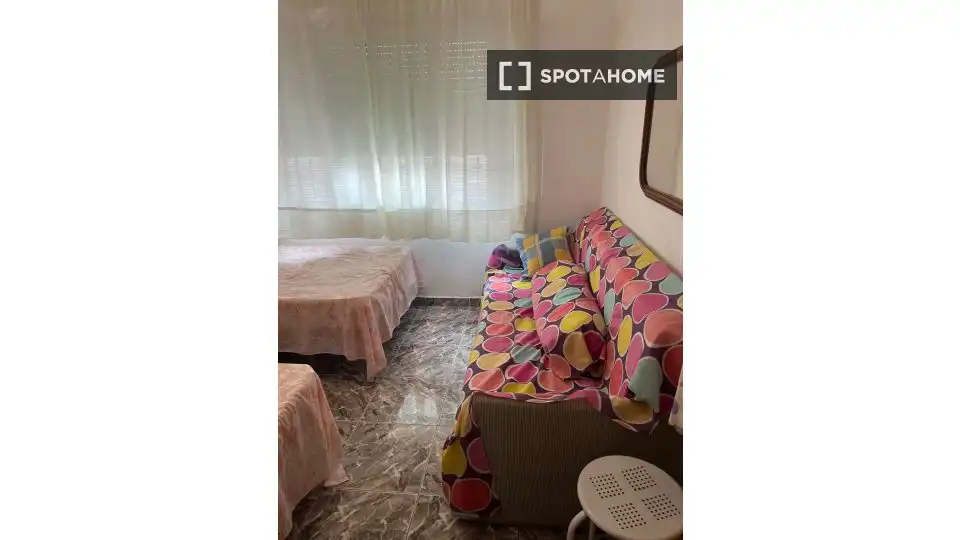 Habitación de Apartamento para compartir en San Pedro del Pinatar con Aire acondicionado, Terraza y Amueblado