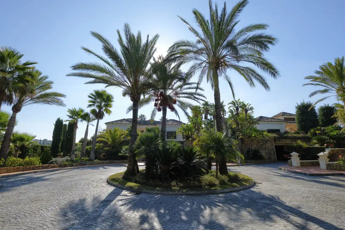Chalet con piscina en venta en Milla de Oro, imagen 19