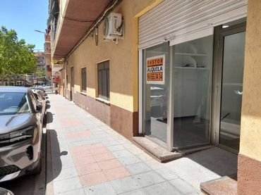 Local commercial à louer à Calle JOSE CREMADES MOMPO