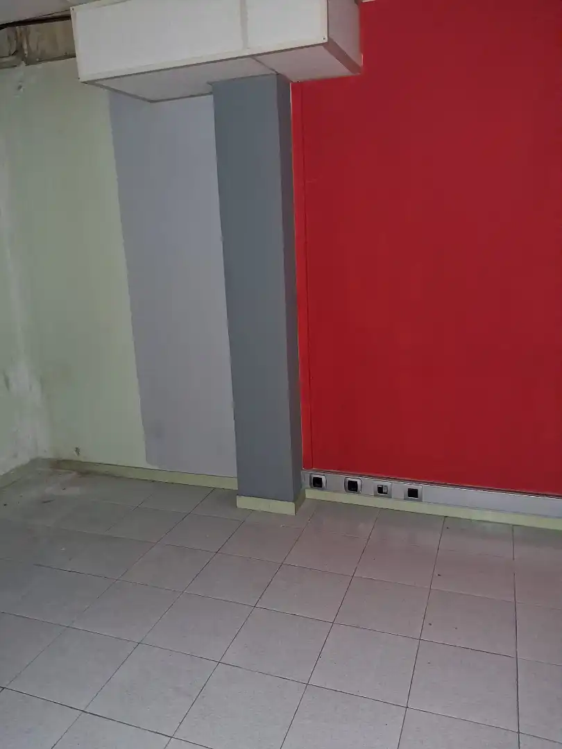 Local comercial en venta en Carrer del Pantà 69, imagen 18