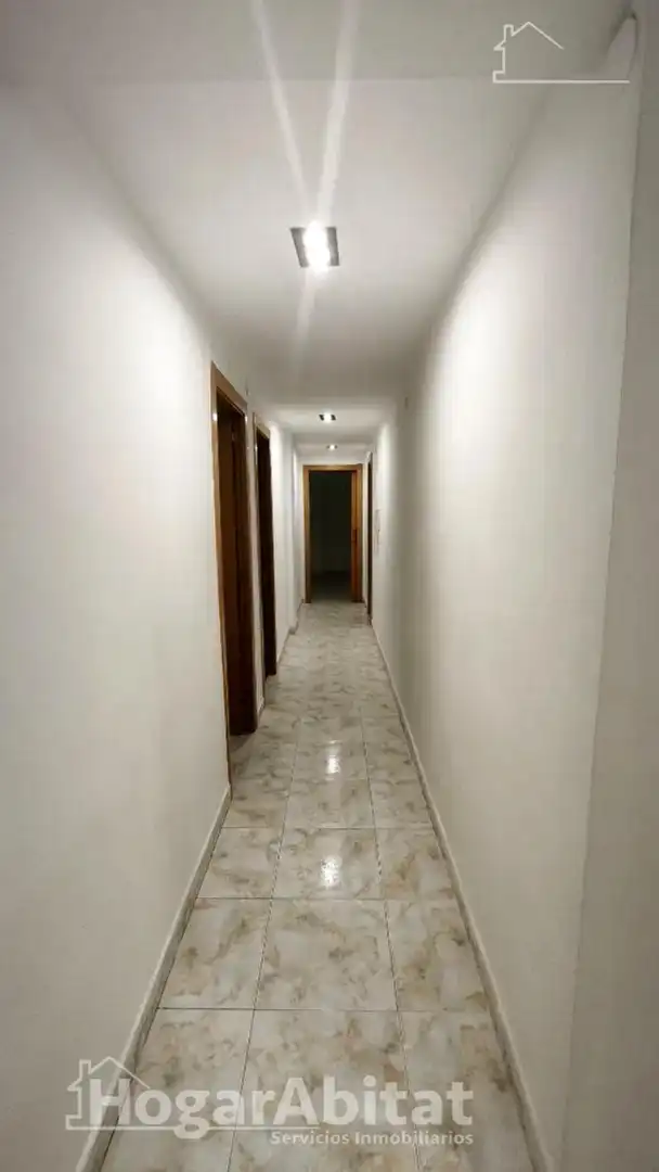 Flat for sale in Valencia  with Air Conditioner, Heating and Balcony