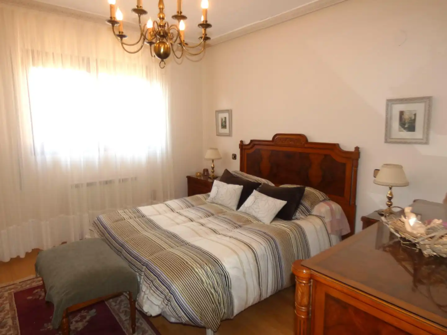 Dormitori de Casa o xalet en venda en Utebo amb Aire condicionat, Calefacció i Jardí privat