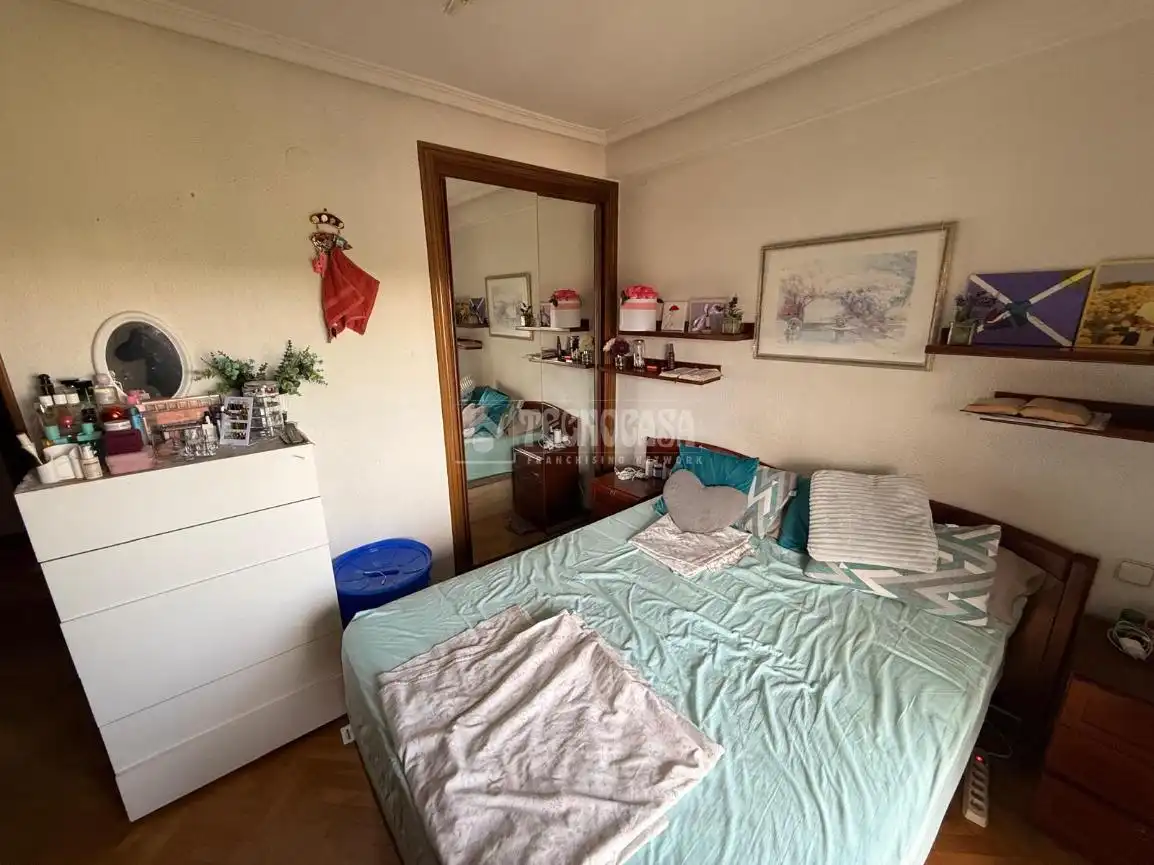 Schlafzimmer von Wohnung zum Verkauf in Madrid mit Klimaanlage, Heizung und Parkett