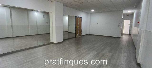 Local comercial en Alquiler en Avinguda del Canal en Centre