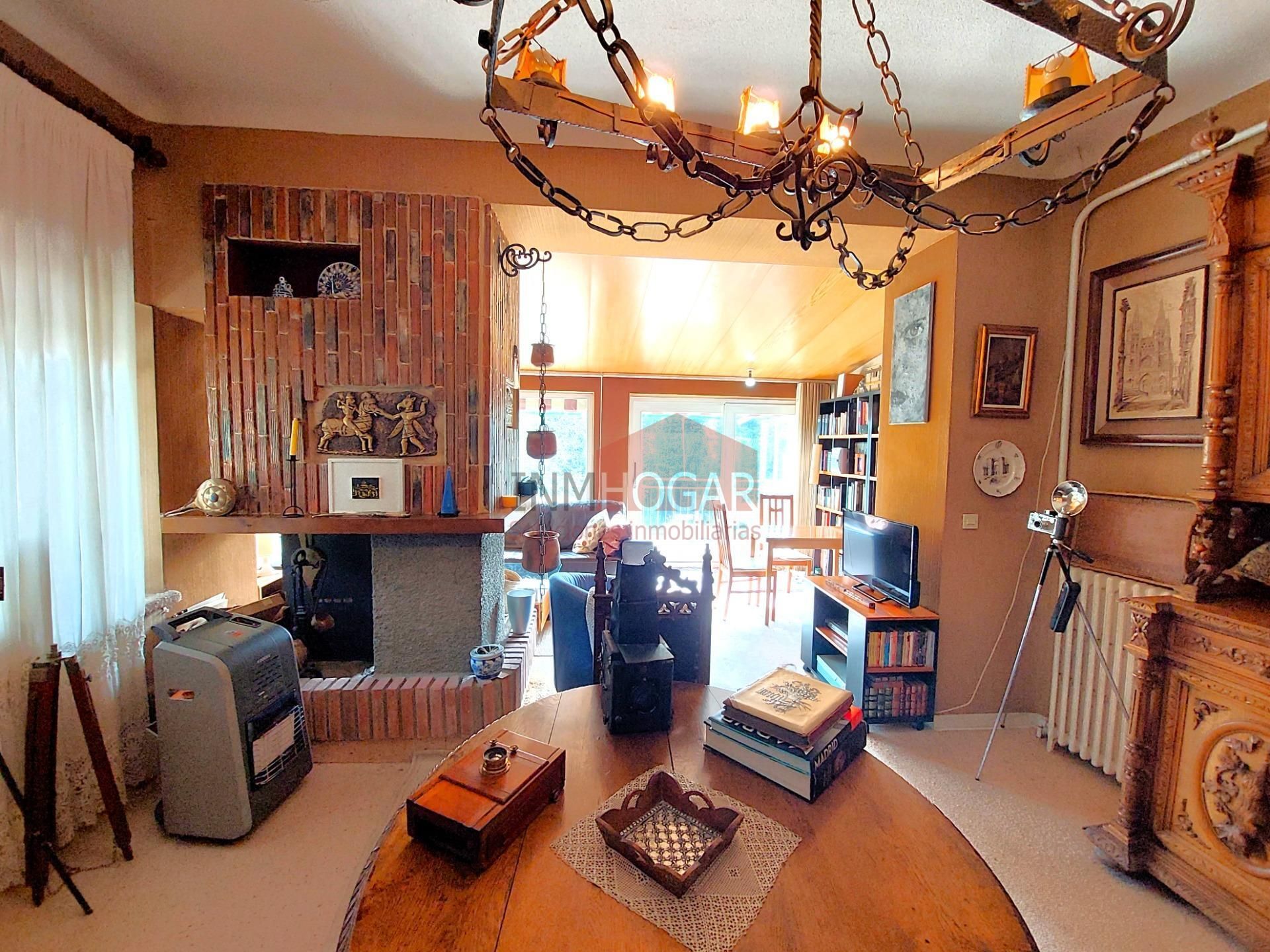 Sala de estar de Casa o chalet en venta en Ávila Capital con Calefacción, Jardín privado y Terraza