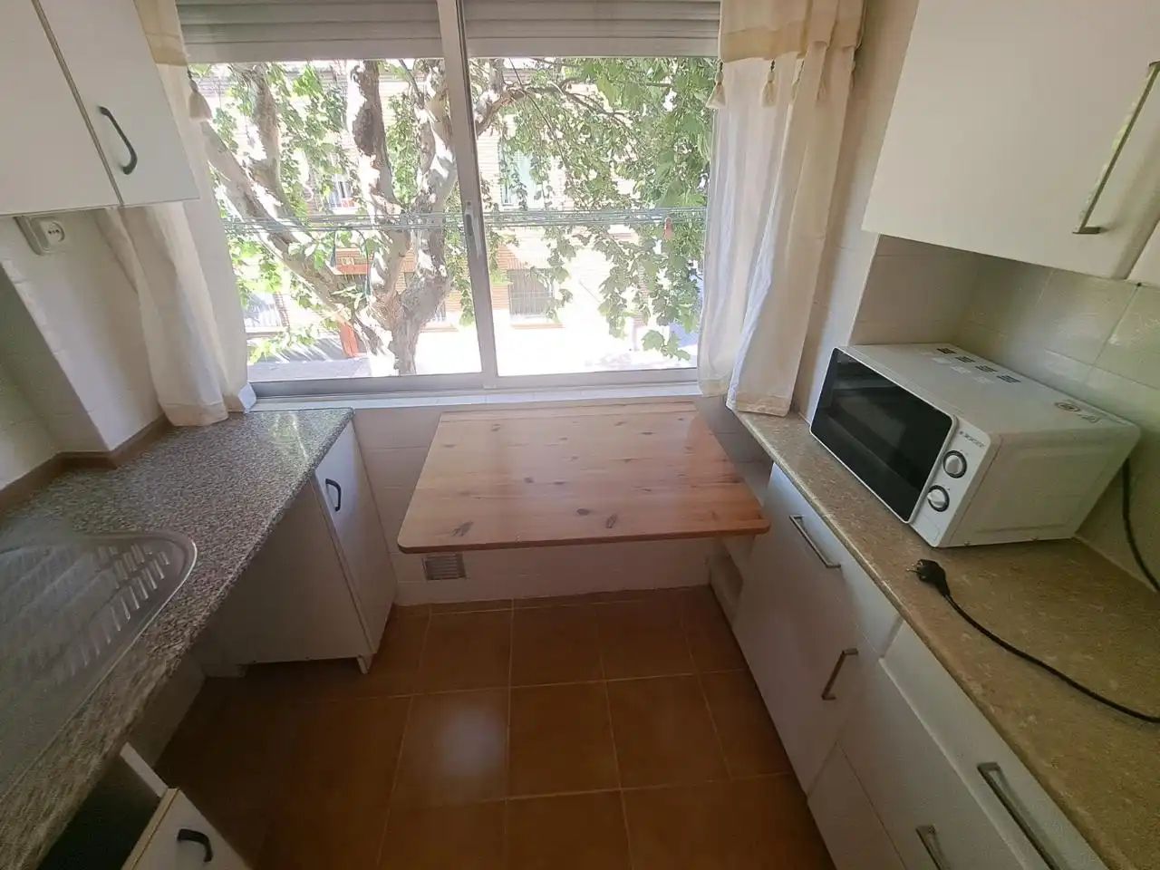 Kitchen of Flat for sale in Zaragoza  with Air Conditioner, Heating and Parquet flooring