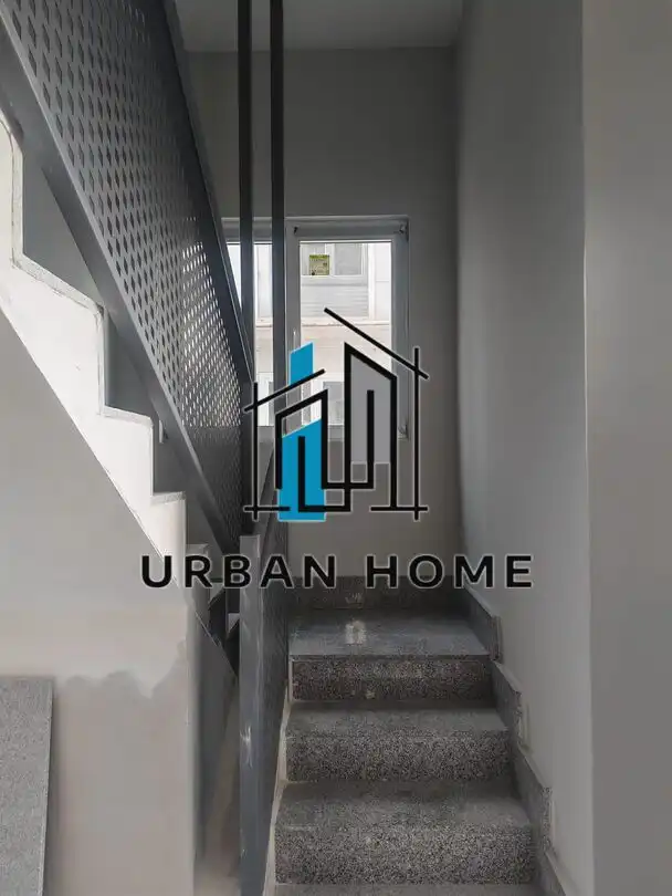 Außenansicht von Wohnung zum Verkauf in León Capital  mit Heizung und Terrasse