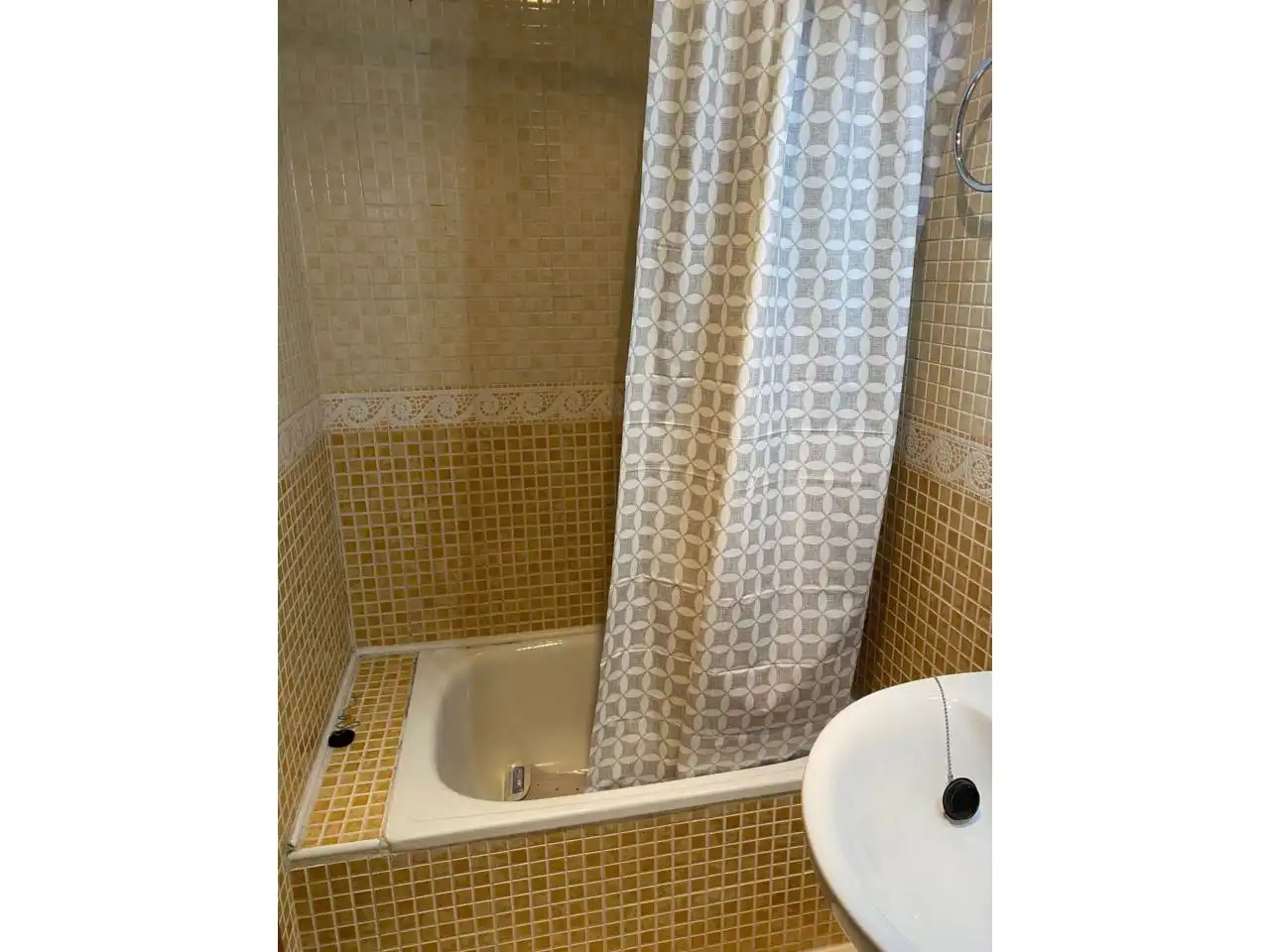 Baño de Piso de alquiler en Noblejas con Calefacción, Trastero y Amueblado