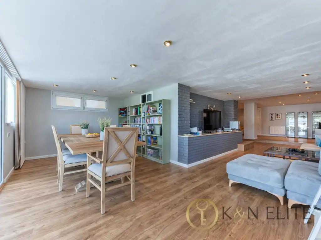Sala de estar de Casa o chalet en venta en Petrer con Aire acondicionado, Jardín privado y Piscina
