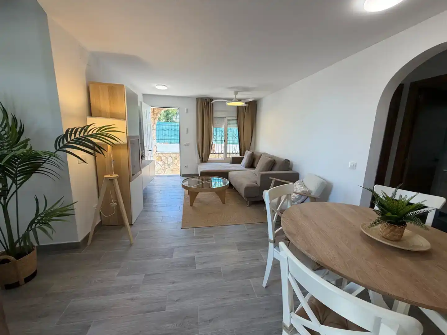Sala d'estar de Casa o xalet en venda en Torredembarra amb Balcó