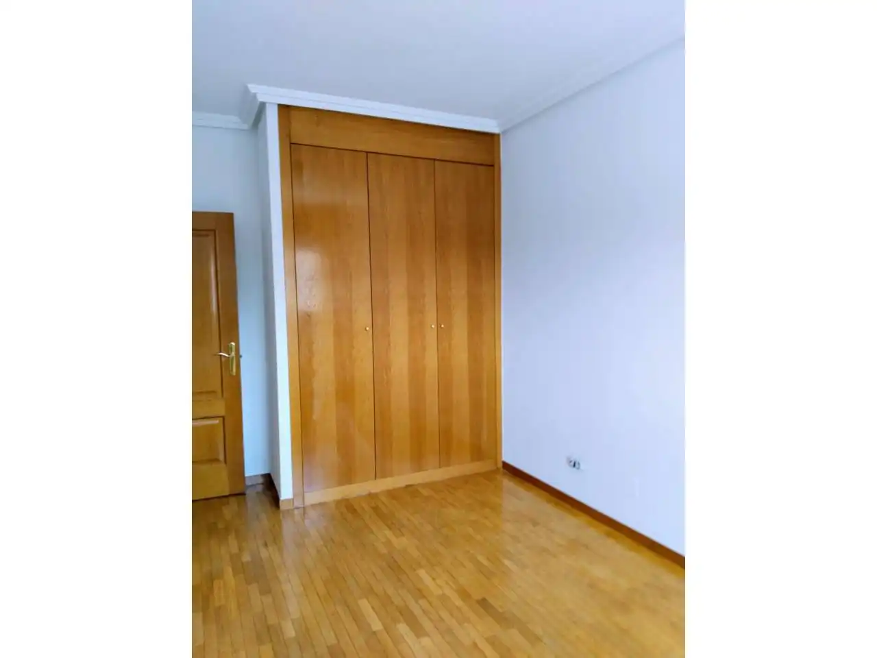 Habitación de Piso en venta en Burgos con Calefacción y Amueblado