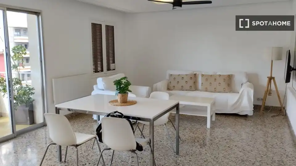 Room in Pere Garau