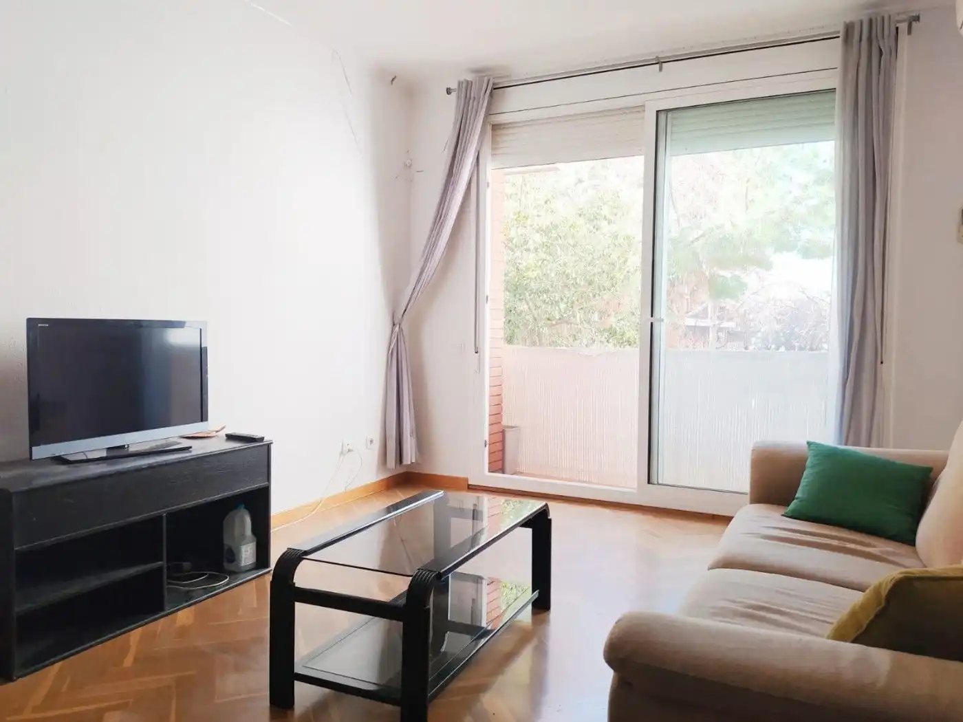 Apartament amb ascensor en venda a Carrer de Nicaragua, imagen 2