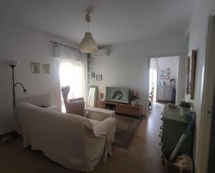 Sala d'estar de Pis de lloguer en  Sevilla Capital amb Aire condicionat, Traster i Moblat