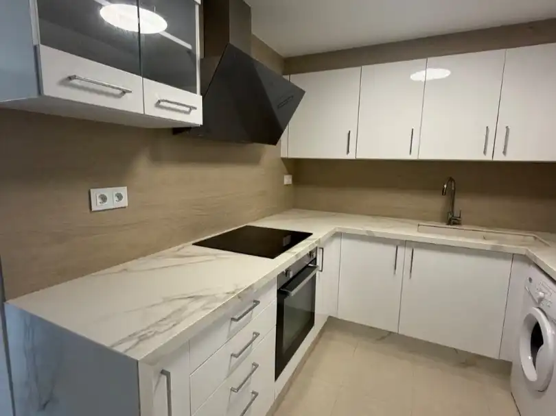 Rez-de-chaussée avec piscine à louer à Carrer mas del Cec 20, imagen 3