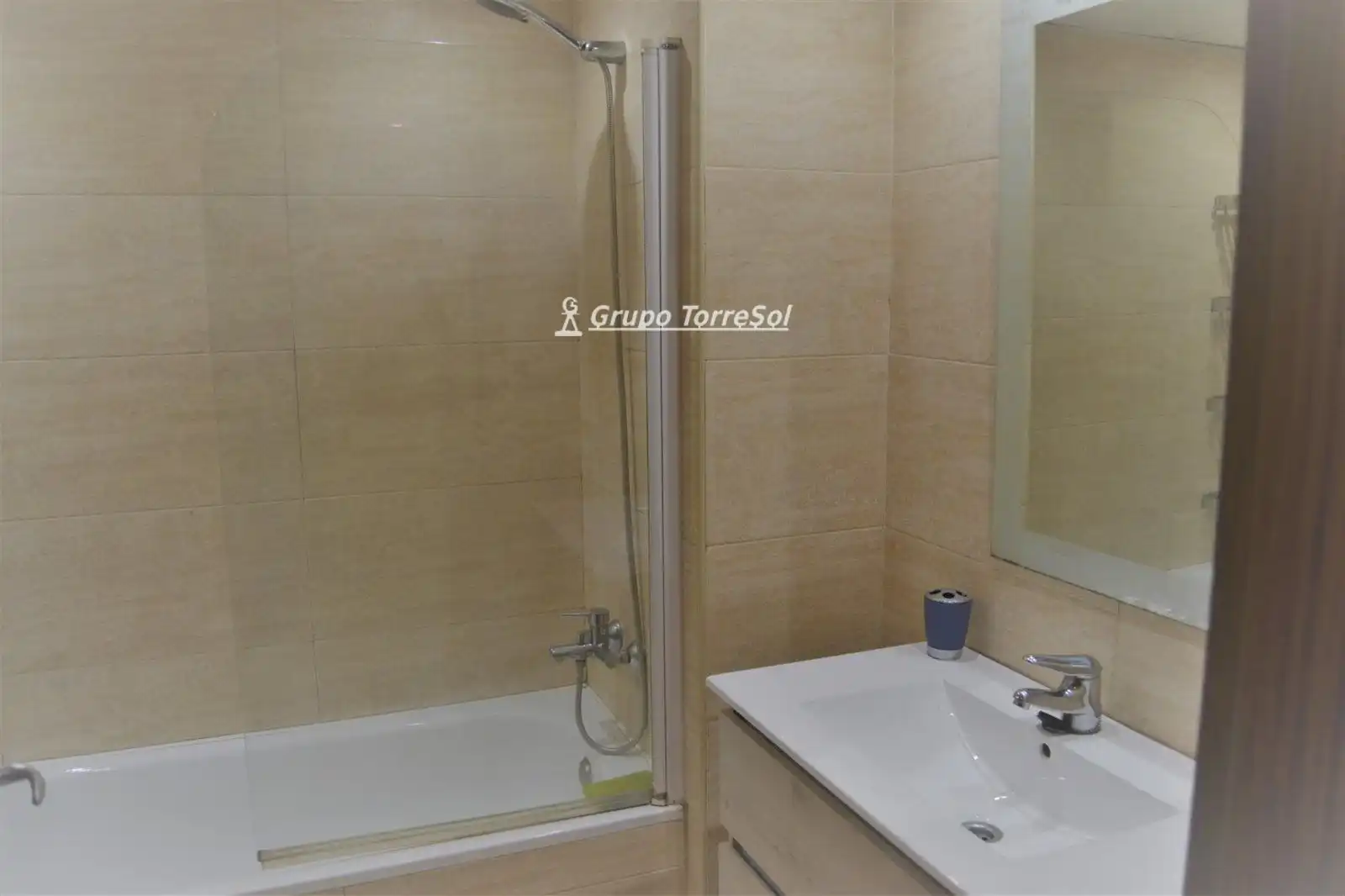 Casa aparellada amb piscina en venda a BERNA, imagen 30