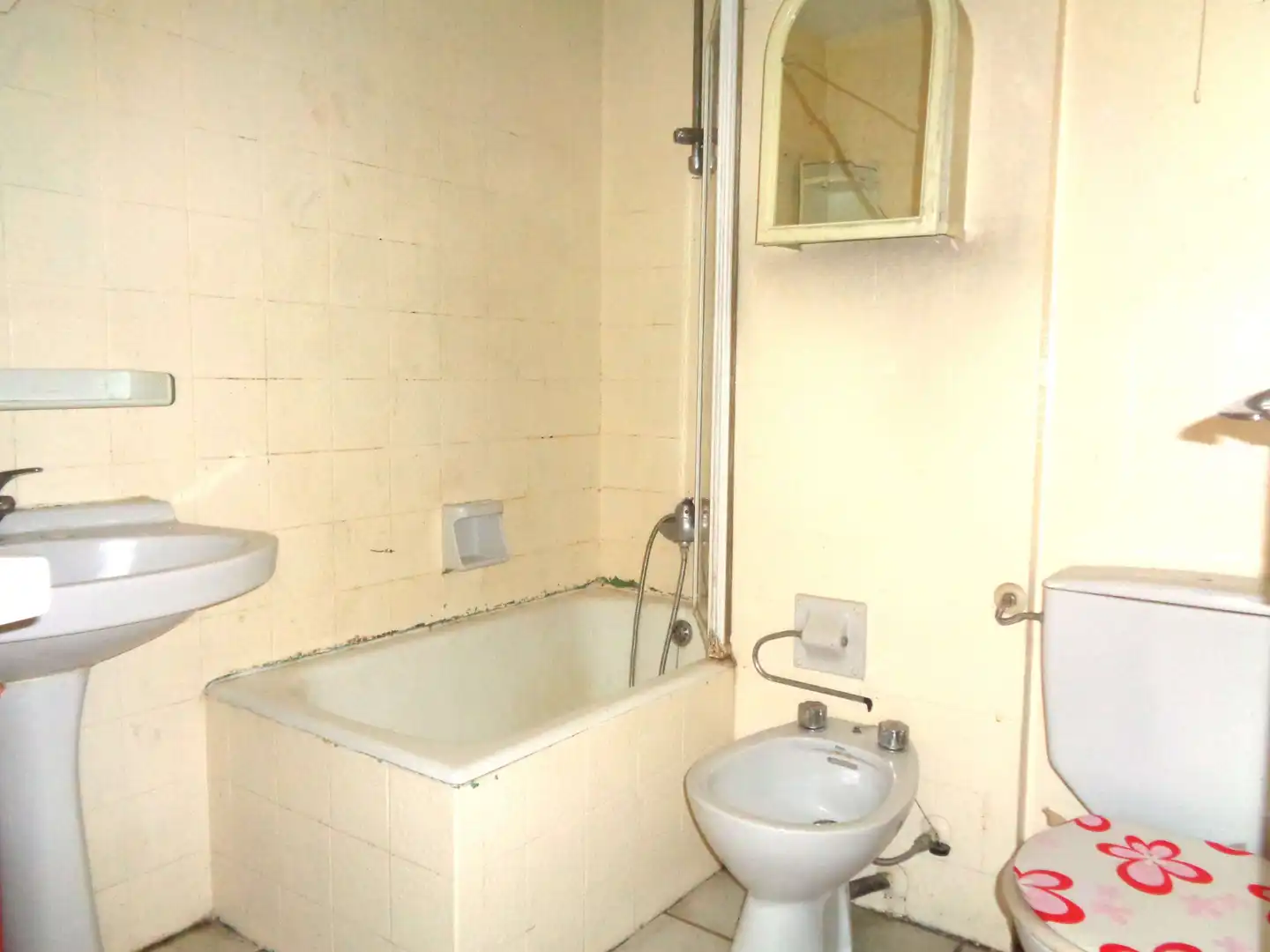 Baño de Piso en venta en Calpe / Calp con Balcón y Alarma