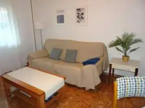 Wohnzimmer von Wohnung zur Miete in Gijón  mit Parkett, Möbliert und Waschmaschine
