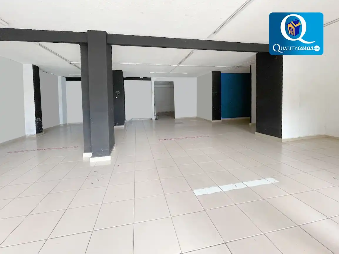 Local comercial en venda a Centro, imagen 4