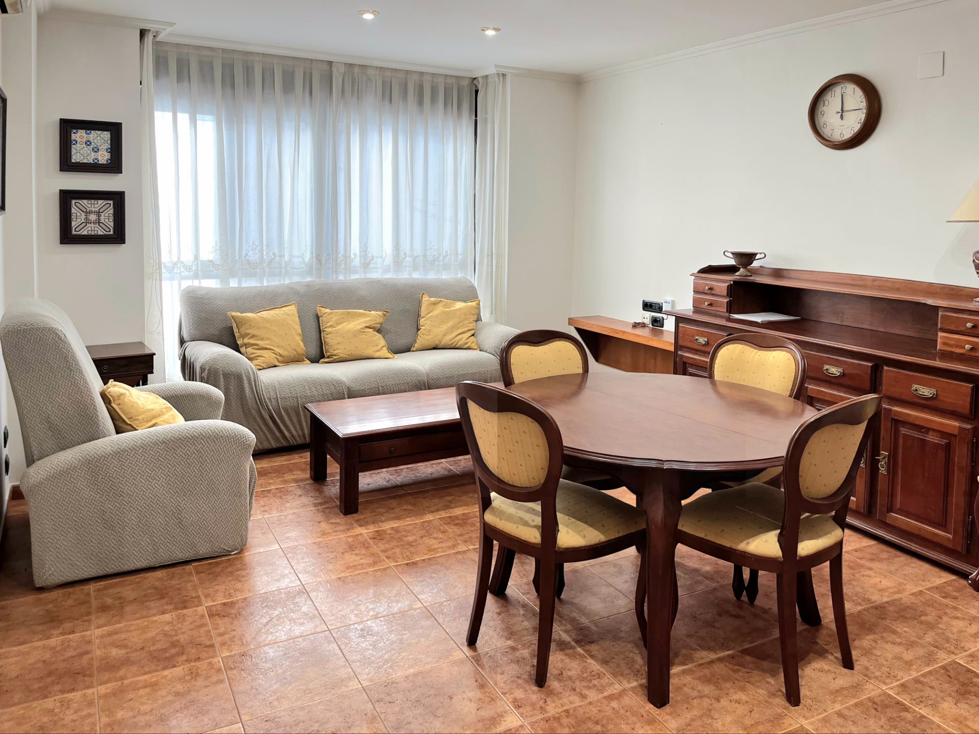 Sala de estar de Casa adosada en venta en Vila-real con Aire acondicionado, Calefacción y Terraza