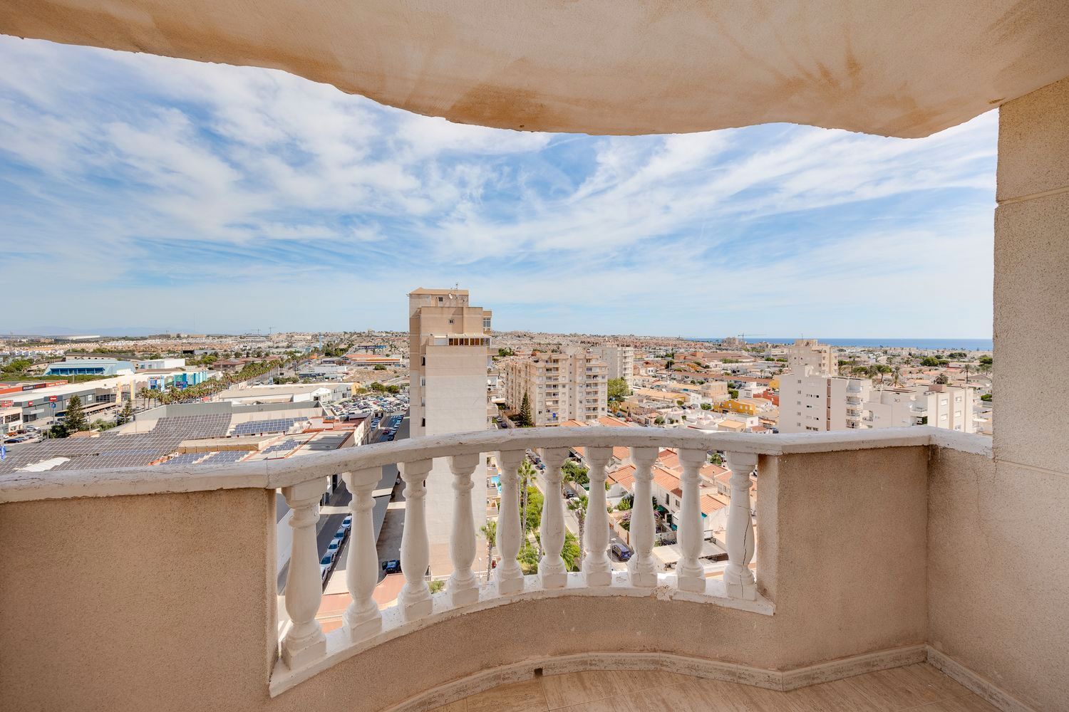Terrassa de Pis en venda en Torrevieja amb Aire condicionat, Terrassa i Moblat