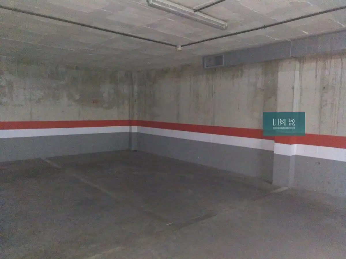 Garage for sale in Avenida HYTASA, 12, El Plantinar – Avda. La Paz - El Juncal