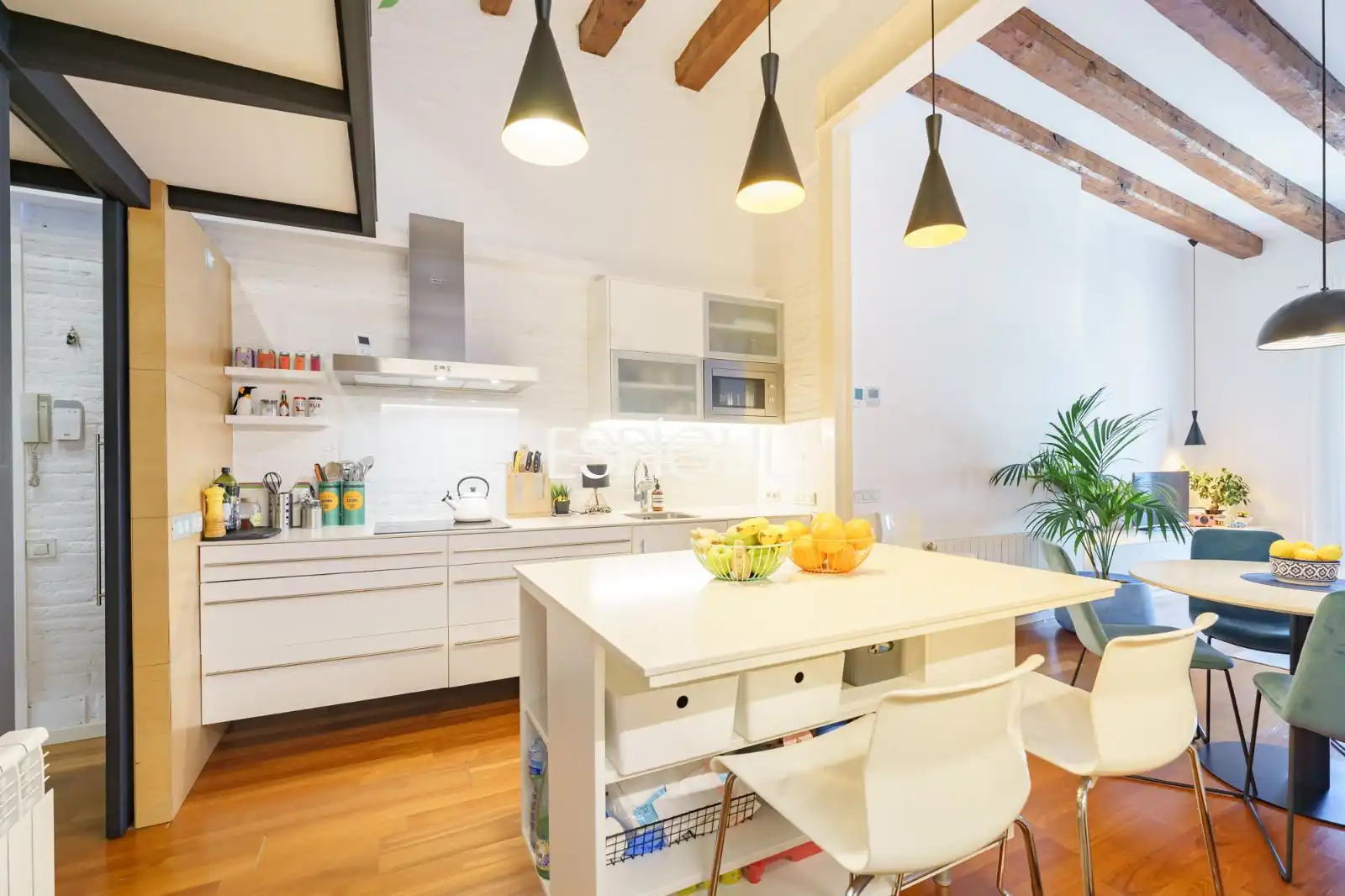 Piso en venta en NOU DE LA RAMBLA, El Poble Sec - Parc de Montjuïc