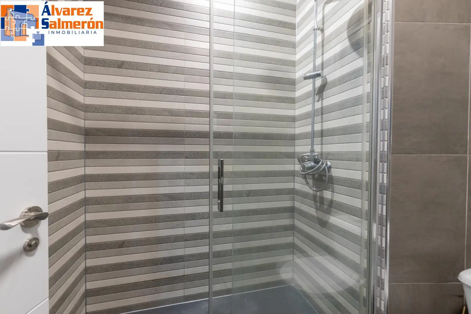 Piso con ascensor en venta en Calle PINTOR LOPEZ MEZQUITA, imagen 9