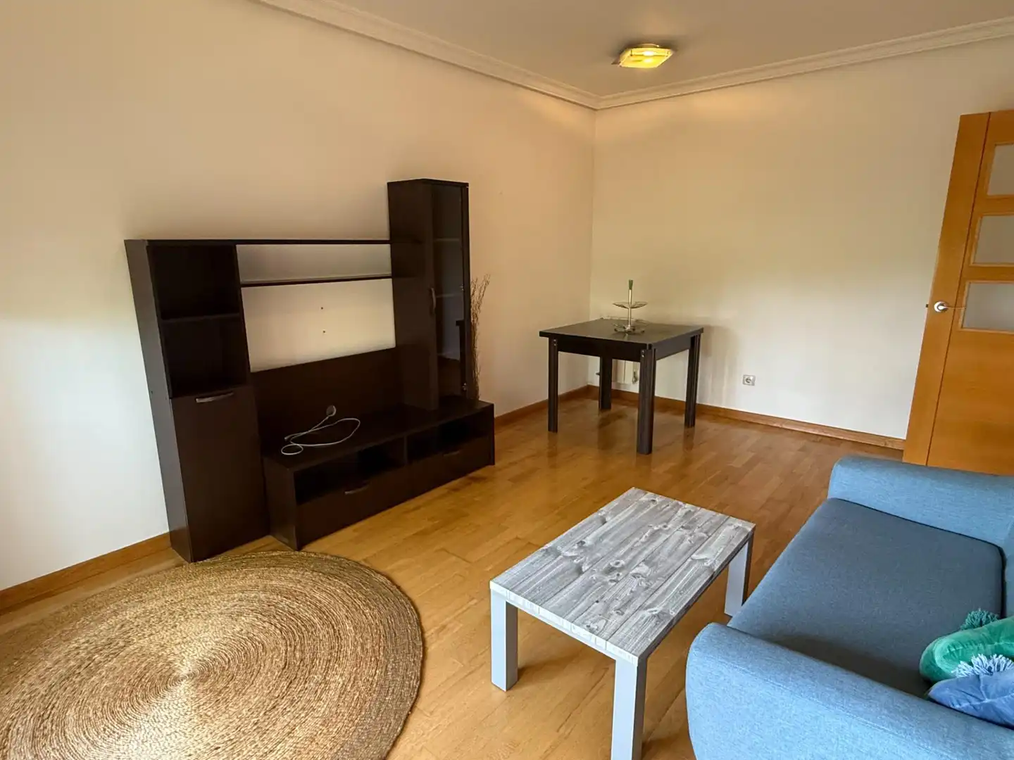 Living room of Flat for sale in Yebes  with Heating, Terrace and Storage room