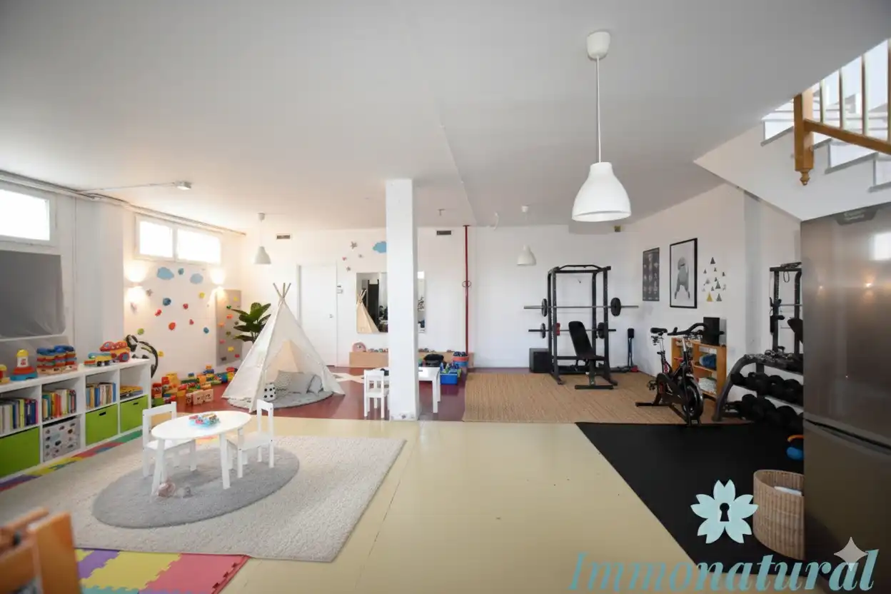 Casa adosada en venta en Torrelles de Llobregat con Aire acondicionado, Calefacción y Jardín privado