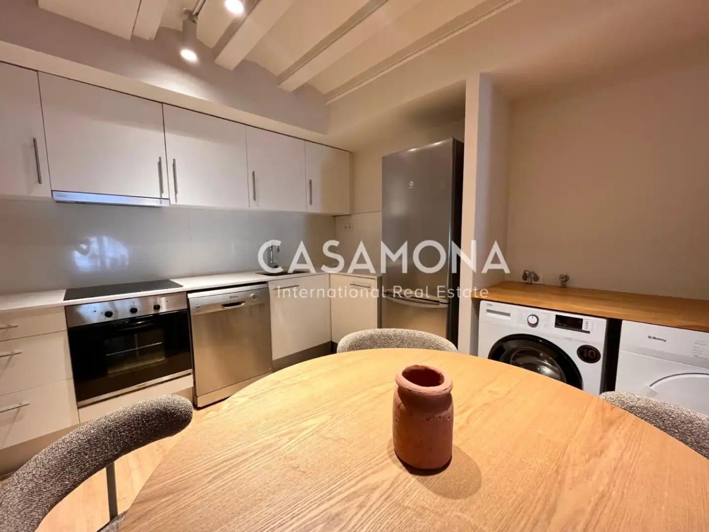 Cuina de Apartament en venda en Barcelona amb Aire condicionat, Calefacció i Terrassa