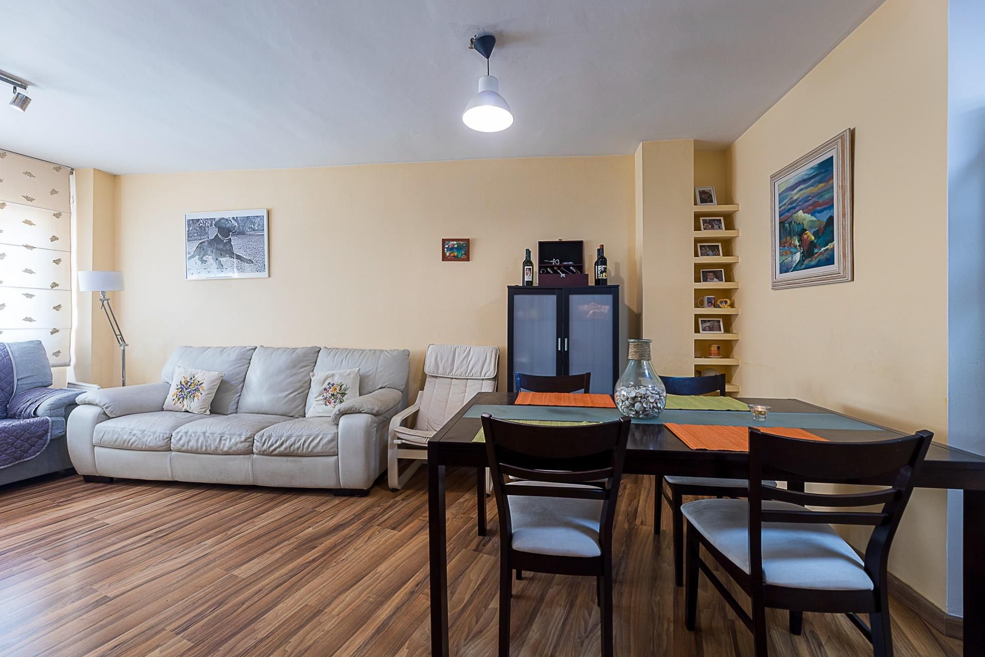 Living room of Flat for sale in  Palma de Mallorca  with Air Conditioner, Heating and Parquet flooring