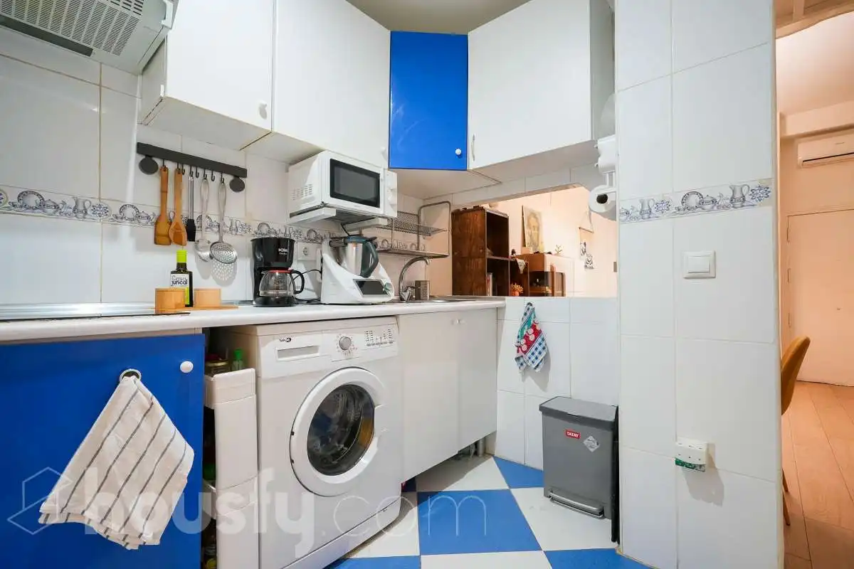 Kitchen of Flat for sale in Madrid  with Heating and Furnished