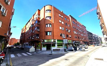 Vista exterior de Pis en venda en Valdemoro amb Aire condicionat, Calefacció i Piscina comunitària