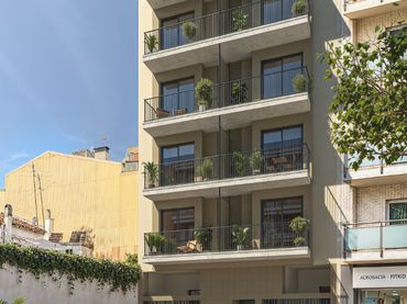 Neubau-Penthouse mit Balkon zum Verkauf in Carrer del Progrés 14