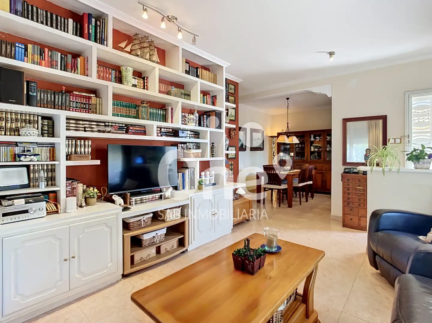 Sala de estar de Casa o chalet en venta en L'Eliana con Aire acondicionado, Calefacción y Jardín privado